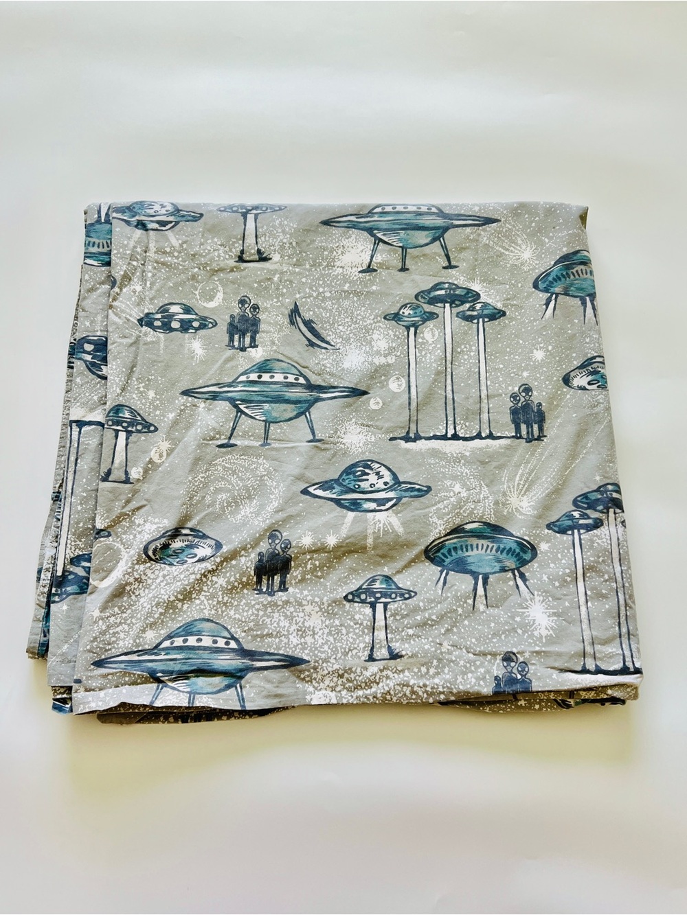 Pottery Barn kids organic cotton duvet cover queen size UFO glow in the dark EUC
